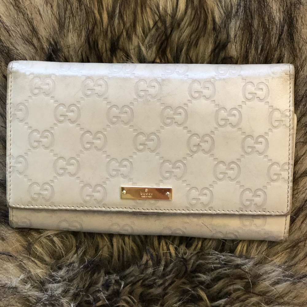 *Authentic* Gucci Wallet